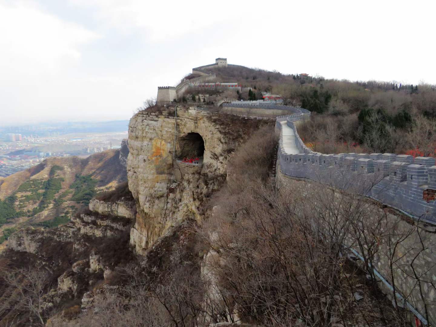 抱犊寨长城烽火台